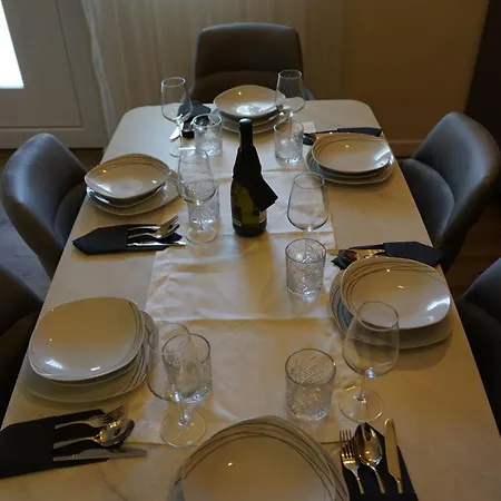 Ghega With Pool Appartamento *