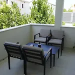 Appartement Ghega With Pool Zadar