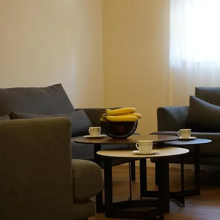 Ghega With Pool Appartement