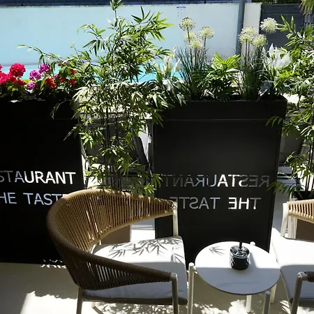 Ghega With Pool Апартаменти