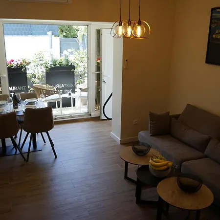 Ghega With Pool Appartement *