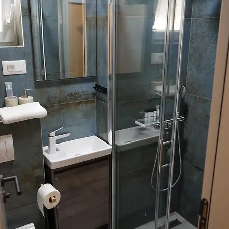 Ghega With Pool * Задар