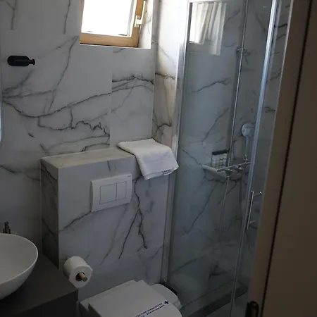 Appartement Ghega With Pool Zadar